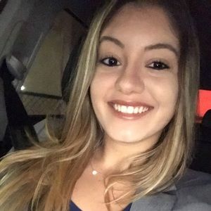 Meet your Posher, Cynthia